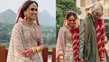 This Bride Wore A Unique Floral White Lehenga From Sabyasachi Mukherjee's Collection For Her D-Day