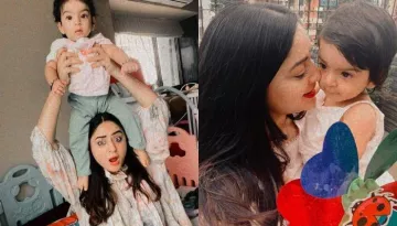 Tara Jay Bhanushali Was Spotted Enjoying The Monsoon With Mommy, Mahhi Vij In Balcony [Video Inside]