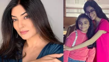 Sushmita Sen's Mirror Selfie With Her 'Universe', Renee And Alisah Sen, Happily Wrapped In Her Arms