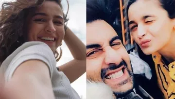 Alia Bhatt Plans A Romantic Birthday Date For Beau, Ranbir Kapoor, The Duo Enjoys A Sunset View