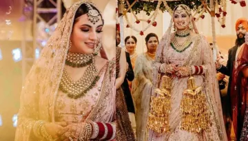 Bride Wore A Pastel Pink-Coloured Lehenga For The D-Day, Paired It With Leaf Motif Bunch 'Kaleera'