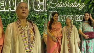 Jaya Bachchan Schools The Paps At Hema Malini's 75th B'Day Bash, Says 'Ab Itna Direction Mat Dijiye'