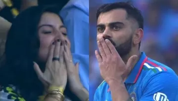 Pregnant, Anushka Sharma Blows Kisses As Virat Breaks Sachin's Record, Scores 50 ODI Centuries