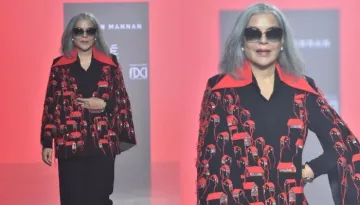 71-Year-Old Zeenat Aman Proves She Is A Timeless Beauty, Turns Showstopper At Lakme Fashion Week