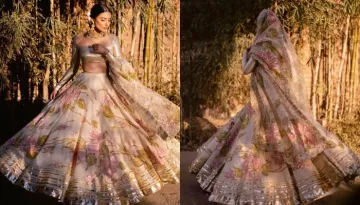 Pakistani Bride's Mother Hand-Painted Her Pastel 'Gota Patti' Lehenga On The Floor Of Their House