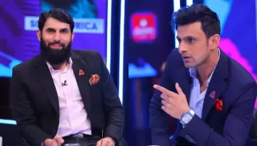 When Misbah-ul-Haq Gave An Epic Reply To Shoaib Malik's Joke On Family, 'Insaan Ko Jo Masle Khud...'