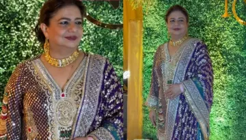 Priyanka Chopra's Mom Madhu Chopra Turns Heads At Siddharth Chopra's 'Sangeet' In A Blingy Outfit