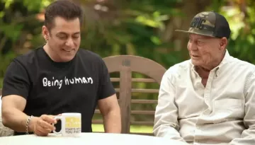 Salman Khan Used 2 Iconic Salim-Javed Dialogues From Bachchan's 'Deewar' In 'Sikandar', 'Twist Hai'