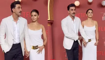 Ranbir Kapoor Looks Uncomfortable As He Poses With Alia At Premiere Of 'The Ba***ds Of Bollywood'