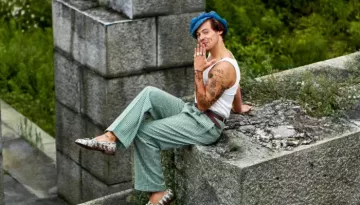 Harry Styles Credits 'Outgoing' Ex-GF For Helping Him Overcome Anxiety Of Being In Public 'It Was..'