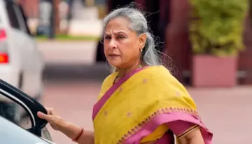 Jaya Bachchan Gets Brutally Trolled By Paps For Staring, 'Ye Aankhein Amitabh Bachchan Ko Dikhana'