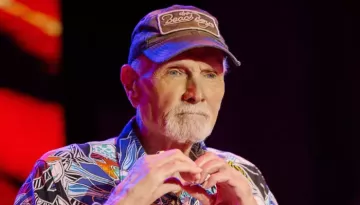 Mike Love's Divorce From Ex Suzzane, Beach Boys Star Accused Her Of Having Affair With His Cousin