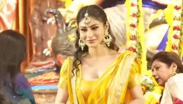 Mouni Roy's Recent Public Appearance Resparks Rumours Of Her Being 'Always Drunk', 'Woh Sober...'