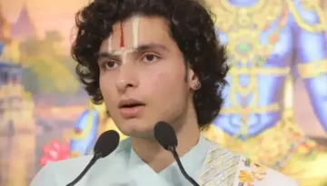 Who Is 'Gen Z Baba'? 19-Year-Old Vrindavan Spiritual Speaker Dubbed India's Timothee Chalamet