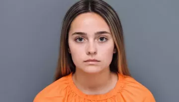 Queen Bee Cheerleader Accused In BF's Murder Wants Bond Terms Lifted For 'Normal' College Experience