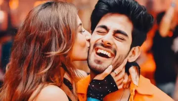Shreya Kalra Lives Together With Alleged Boyfriend, Denied Dating Him, Revealed They Can Date Others