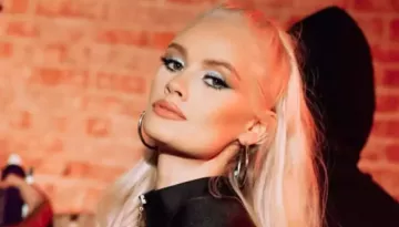 Singer Lauren Bennett's Last Post Surfaces Amid Her Death At 37, Her Fans Write, 'RIP Iconic Legend'