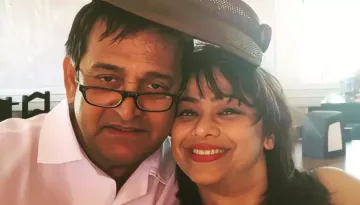 Meet Mahesh Manjrekar's Wife Medha's Ex-Husband, All On Her Personal Life Amid Her Cancer Diagnosis