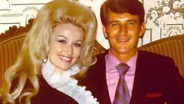 Dolly Parton And Carl Dean's Love Story, Instantly Connected On First Day, A Life Built Without Kids