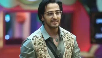 Qazi Touqeer Turns 'Desi Daddy' As He Takes Arshifa's Wedding Proposal To BTS' V On Bigg Boss 20