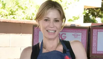 Why Did Julie Bowen And Ex-Husband Scott Phillips Divorce? 'Modern Family' Star Has Found Love Again