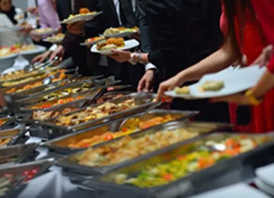  8 Warm And Delicious Appetizers For A Winter Wedding   