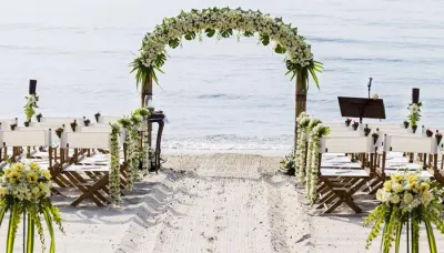4 Mindblowing Themes For Couples To Have A Fun-Filled Beach Wedding