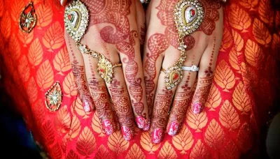  15 Awesome Home Remedies To Make Your Nails Shiny And Healthy   