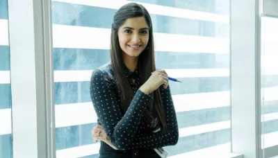 7 Awesome Ways To Plan Your Wedding At Work Without Getting Fired