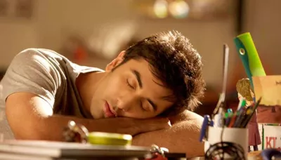  Look Out For These 10 Definite Signs To Make Sure That You Are Not Dating An Immature Guy   