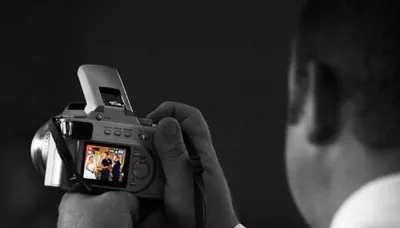 8 Common Mistakes Most Couples Make While Hiring A Wedding Photographer