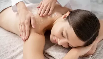 8 Best Body Wraps For Brides To Lose Weight Before Wedding, From Chocolate To Paraffin Wrap