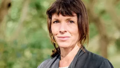 Rachel Cusk's Love Story With Ex-Husband Adrian Clarke, Met Photographer In 1990s, Divorced In 2011   
