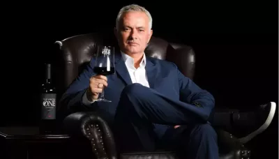  Netflix Series 'Mourinho' Review, Documentary Includes Big Names But Lacks Depth   