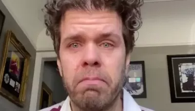 Perez Hilton's Sister Shares Horrific Details Of His Suicide Attempt, 'Was Naked.. Smiled At Me..'   