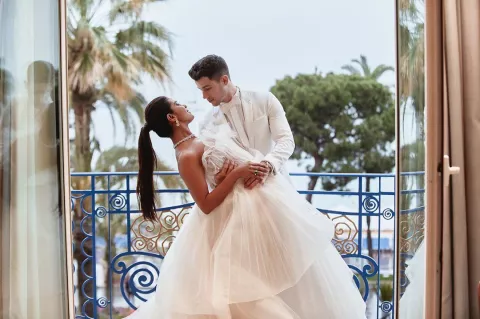 Nick Jonas Gives A Cool Reply On His 10 Year Age Difference With Wife