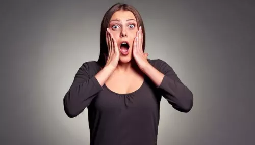 17 Common Everyday Habits That Cause Acne And You Don't Even Know