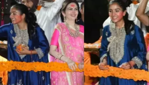 Radhika Merchant Looks Gorgeous In A Navy-Blue Tunic Set Worth Rs. 1.60 Lakhs At Ganpati Visarjan