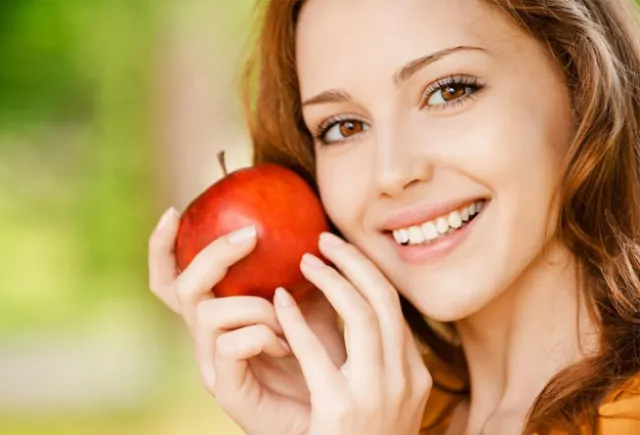 12 Incredible Ways To Get Gorgeous Skin And Hair With Apples