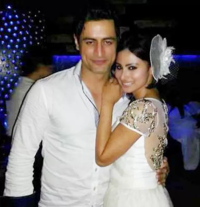 Mohit raina is dating who