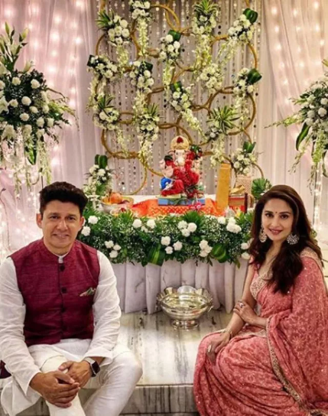 Madhuri Dixit Celebrates 20th Wedding Anniversary On Karwa