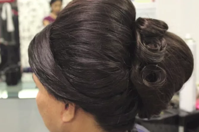 6 Best Trendy Bun Hairstyles for Indian Brides