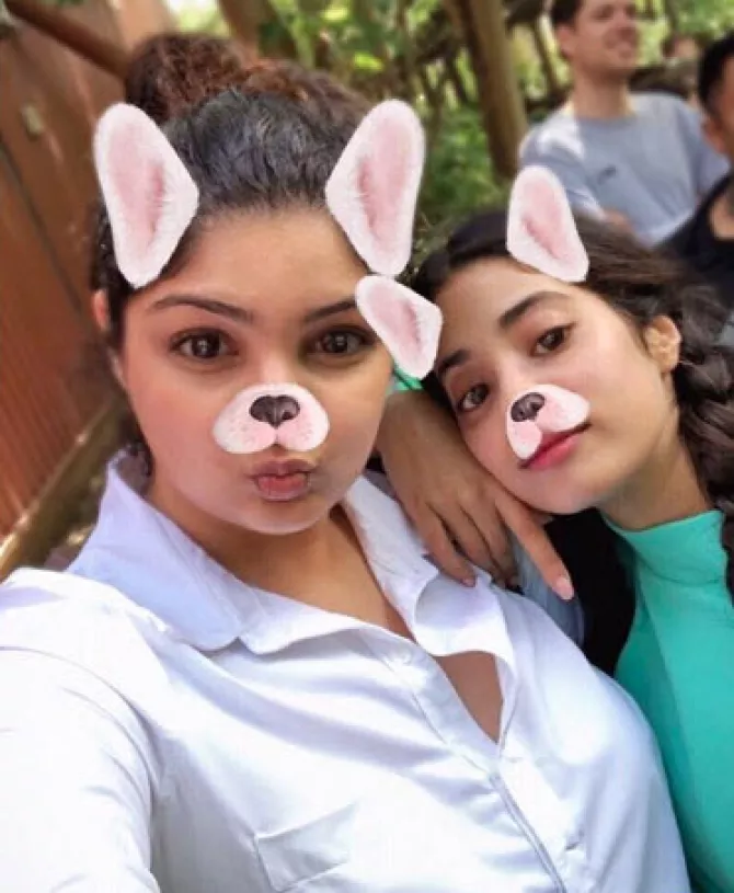 Janhvi Kapoor and Anshula Kapoor