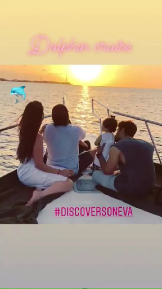 Soha Ali Khan, Saif Ali Khan, Kunal Kemmu, Kareena Kapoor Khan, Inaaya Naumi Kemmu and Taimur Ali Khan