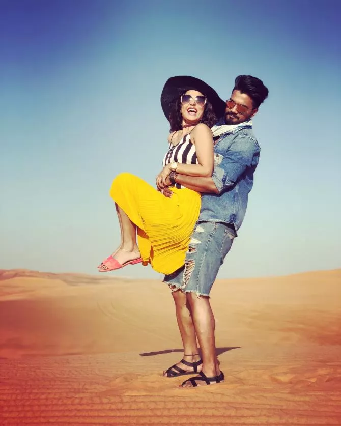 Hina Khan And Rocky Jaiswal Love Story