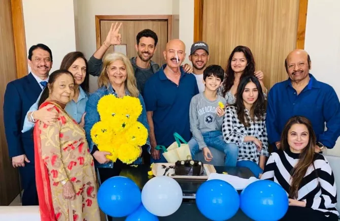 Hrithik shares first pic of father Rakesh Roshan from hospital