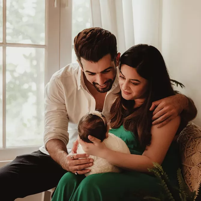 First Family Picture Of Mahhi Vij Jay Bhanushali And Daughter Tara