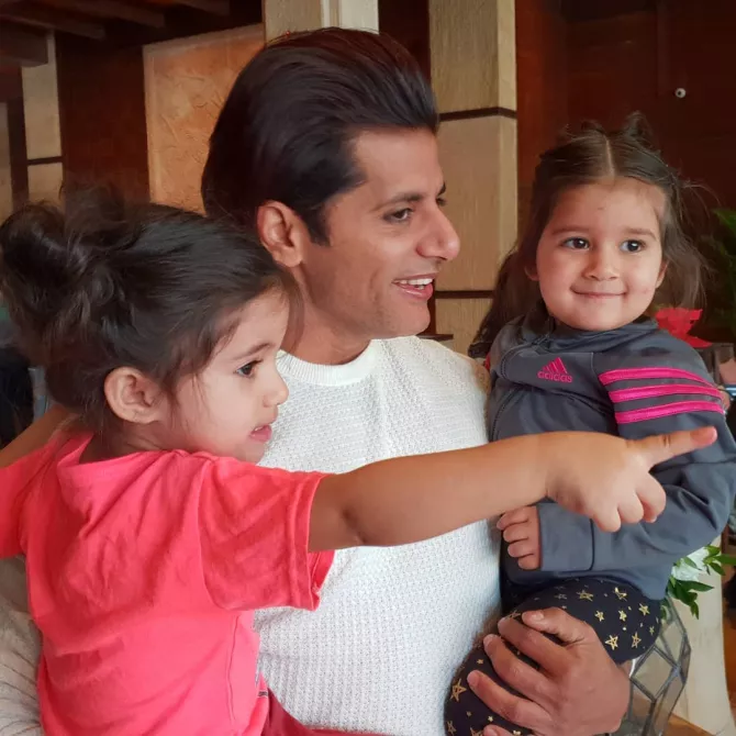 Karanvir Bohra with twins- Vienna and Bella