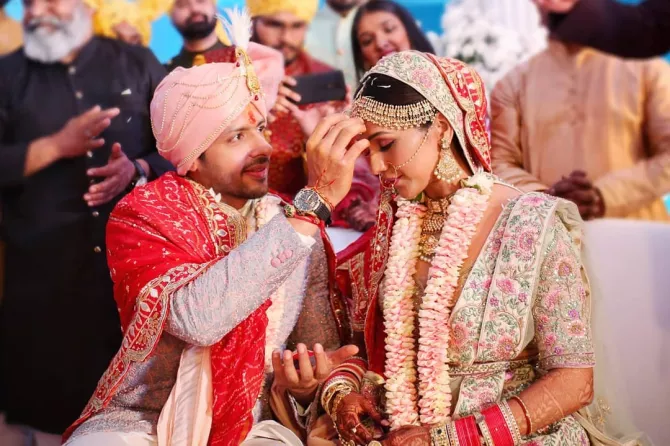 Neeti Mohan and Nihaar Pandya