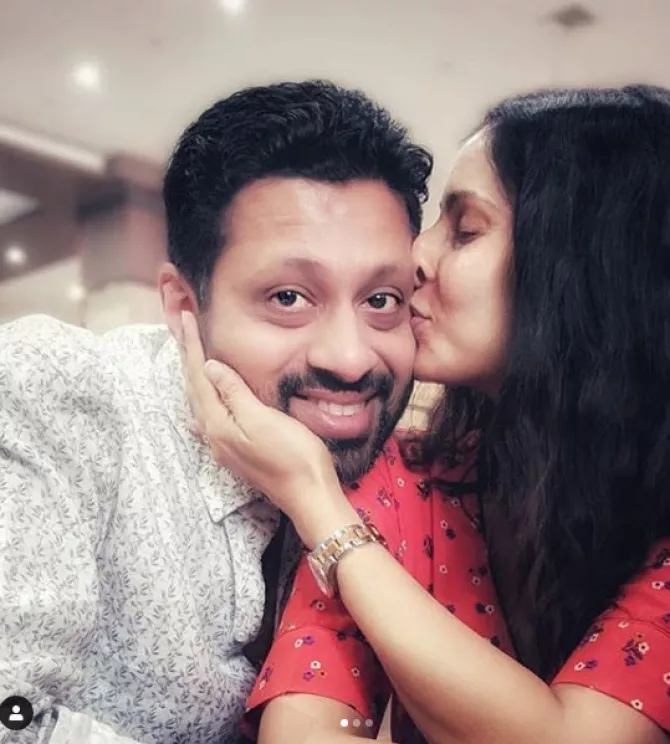 Chhavi Mittal took to Instagram and posting a few adorable pictures with her hubby, Mohit Hussein